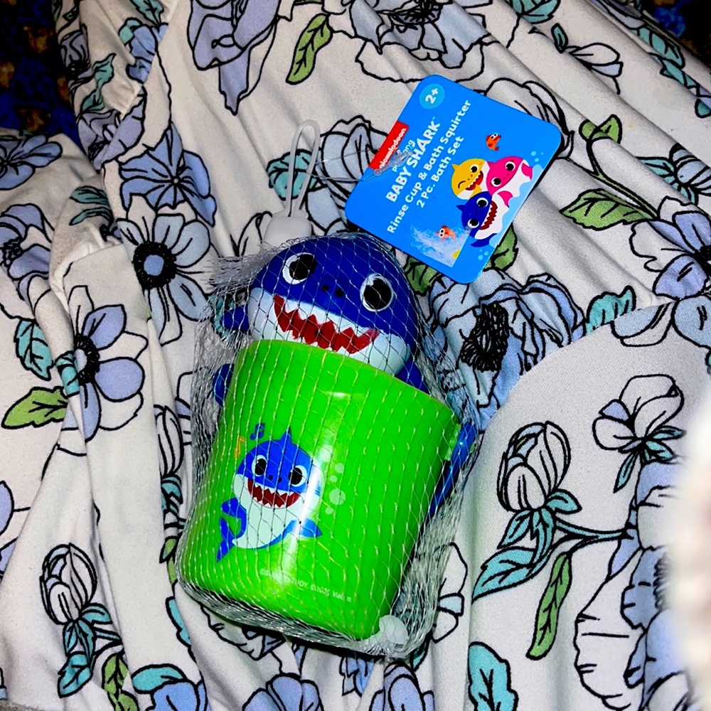 Tubby Toy Shark play set baby 2+
